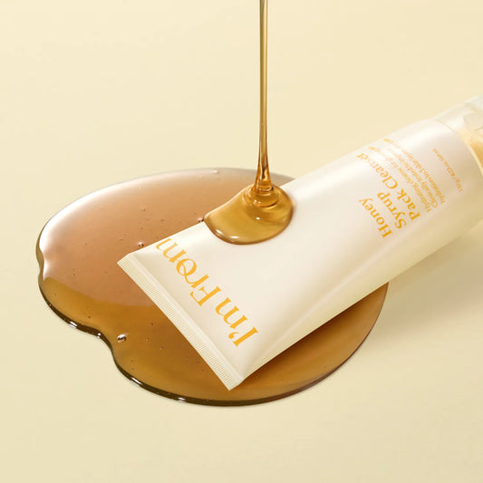 I’m From Honey Syrup Pack Cleanser – почистващ продукт с мед, глицерин, пантенол и серамид NP за нежно почистване, хидратация и мека кожа.