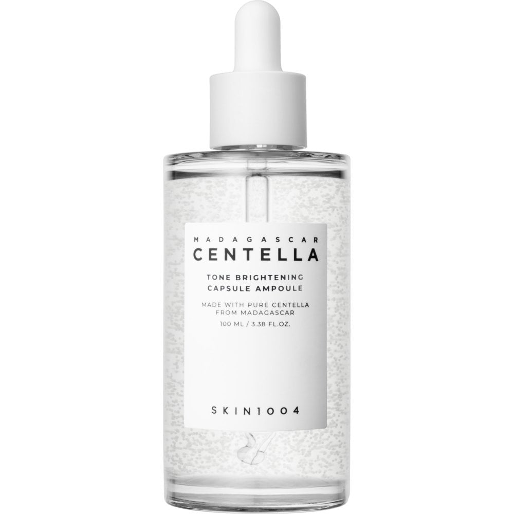 SKIN1004 Brightening Ampoule изсветлява тена, намалява петна и хидратира. С центела и ниацинамид за гладка и сияйна кожа.