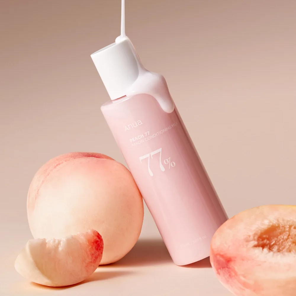 Anua Peach 77% Niacin Conditioning Milk – лека емулсия със 77% праскова, ниацинамид, пантенол, хиалуронова киселина и центела за сияен тен.