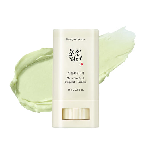 Слънцезащитен стик SPF50+ с пелин и камелия, който предпазва кожата от UV лъчи и контролира себума. Подходящ за мазна и комбинирана кожа.