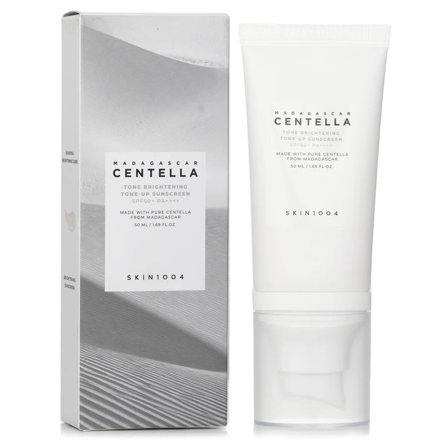 SKIN1004 Tone-Up Sunscreen SPF50 защитава, изсветлява тена и изравнява кожата с центела и ниацинамид. Лек оцветен SPF за ежедневна употреба.
