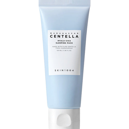 SKIN1004 Hyalu-Cica Sleeping Pack хидратира и възстановява кожата през нощта с центела, хиалуронова киселина и серамиди. За мека, спокойна и сияйна кожа сутрин.